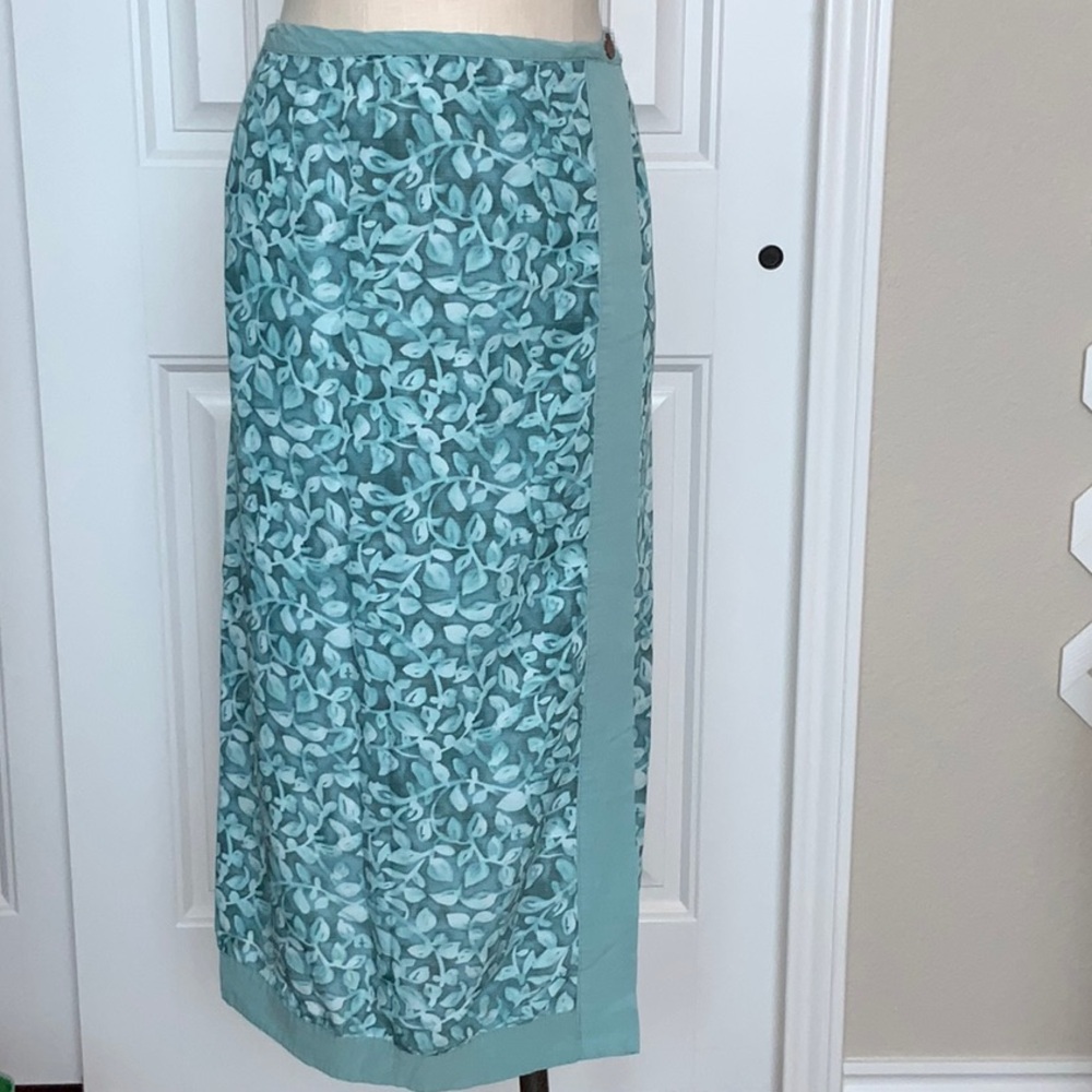 Sportif Women’s 16 Leaf Print Blue Green and White Midi Wrap Skirt Athleisure